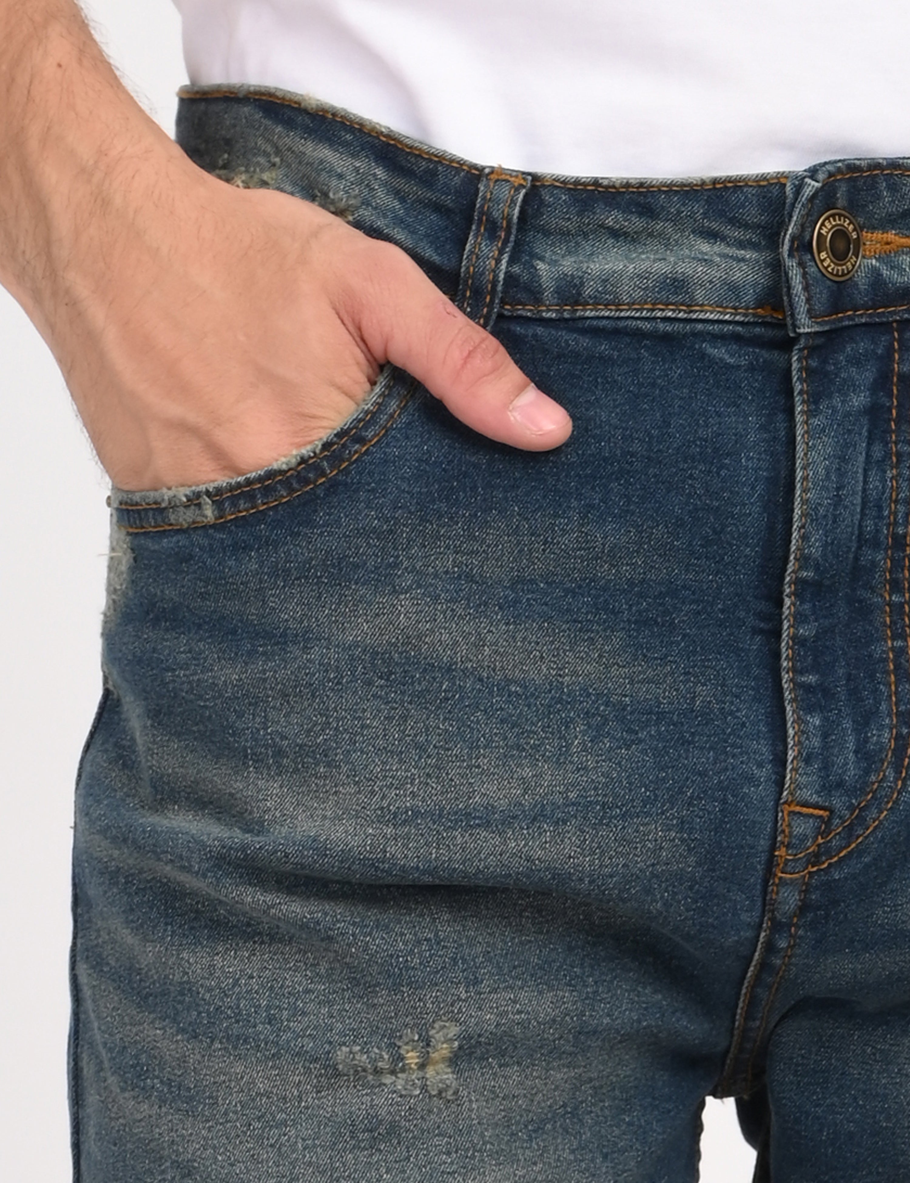 Men Slim Fit Mid-Rise Distressed Jeans